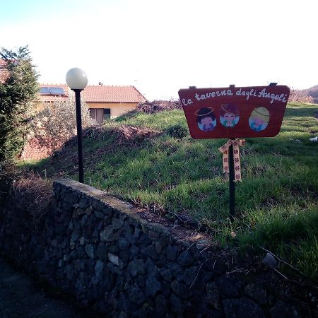 B&B La Taverna Degli Angeli Vezzi Portio Ruang foto