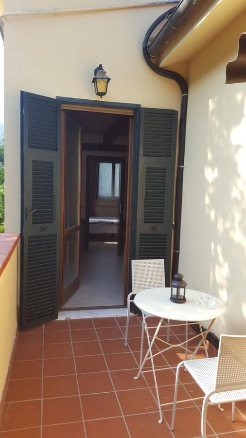 B&B La Taverna Degli Angeli Vezzi Portio Bagian luar foto